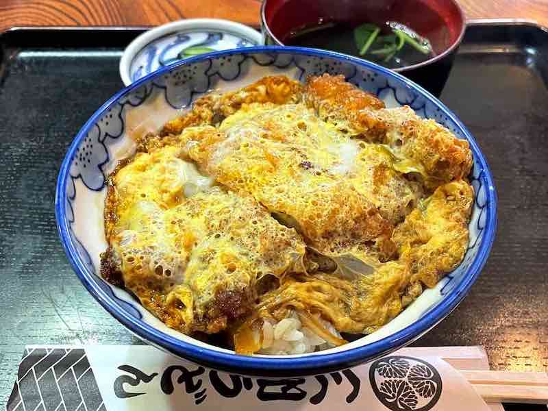 三州うどんのカツ丼