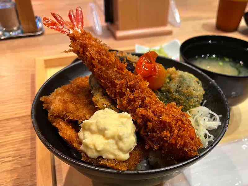 タレカツ吉祥寺北口店のカツ丼