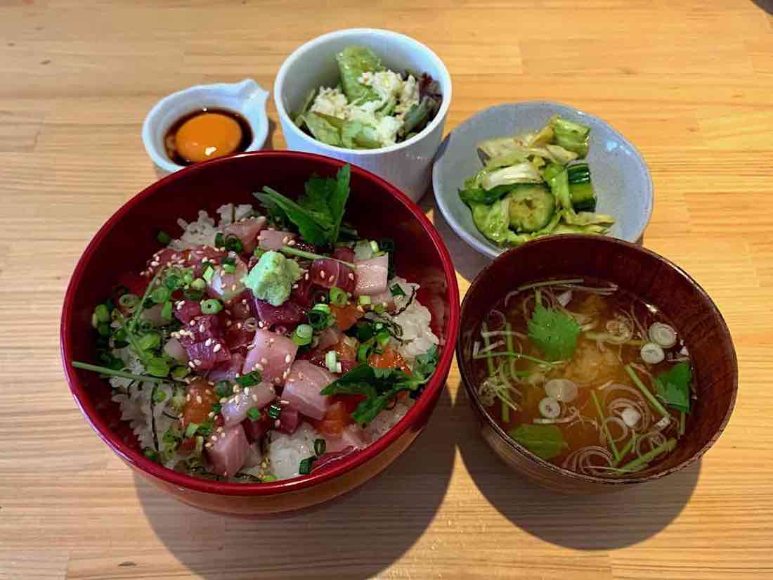 海鮮ちらし福郎丼
