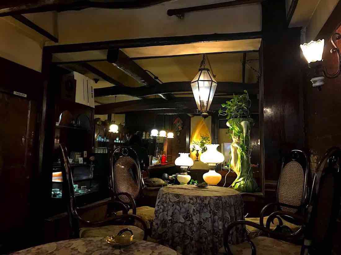 店内