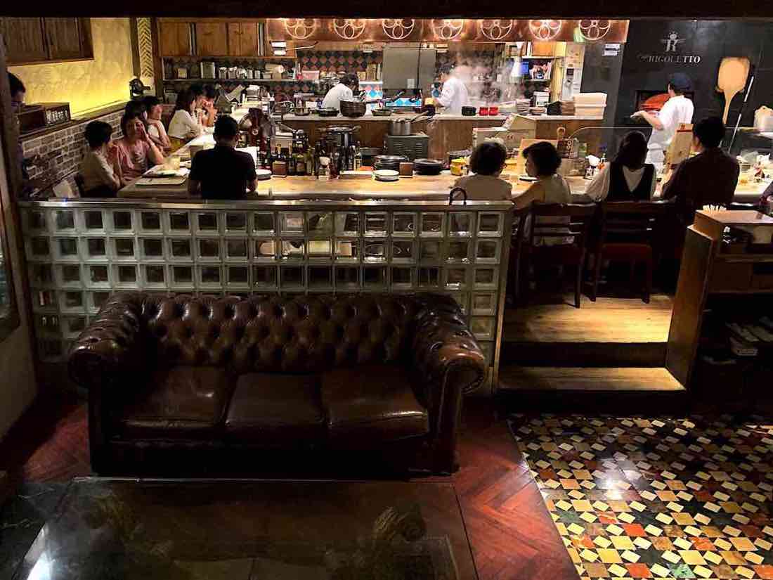1F店内