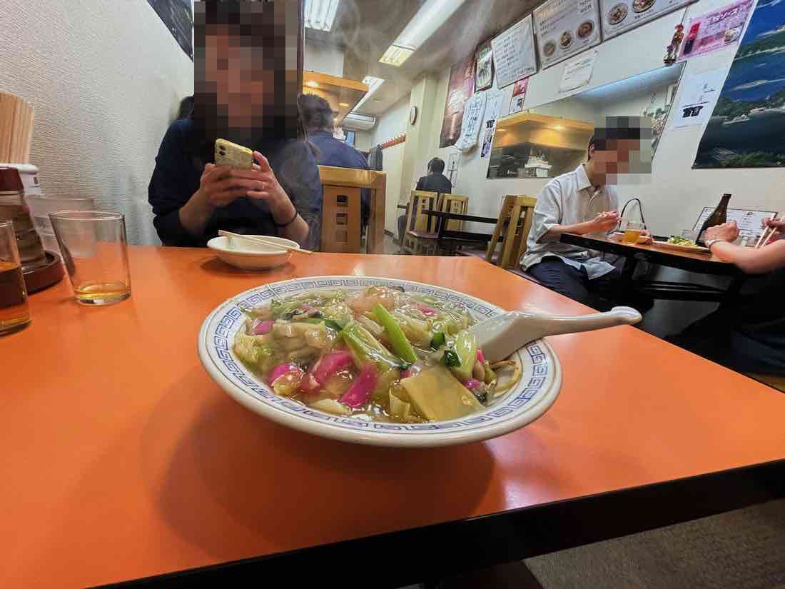 グラバー亭店内