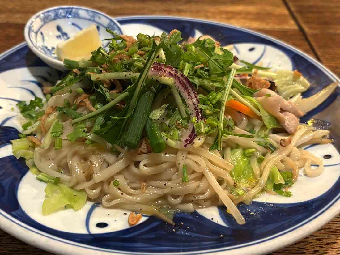 豚肉と野菜の炒めフォー
