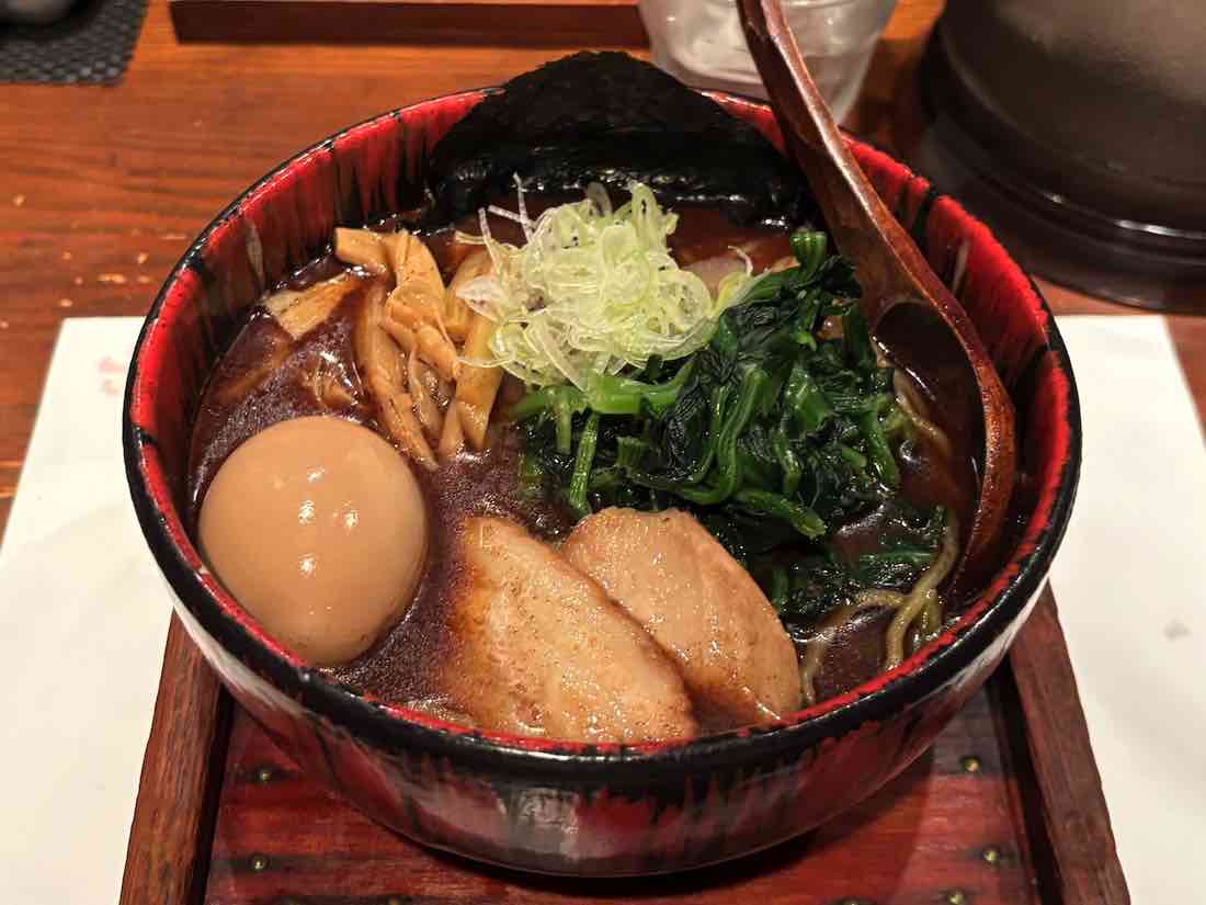 くろ