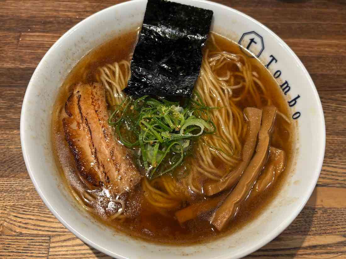 鶏油魚粉ソバ