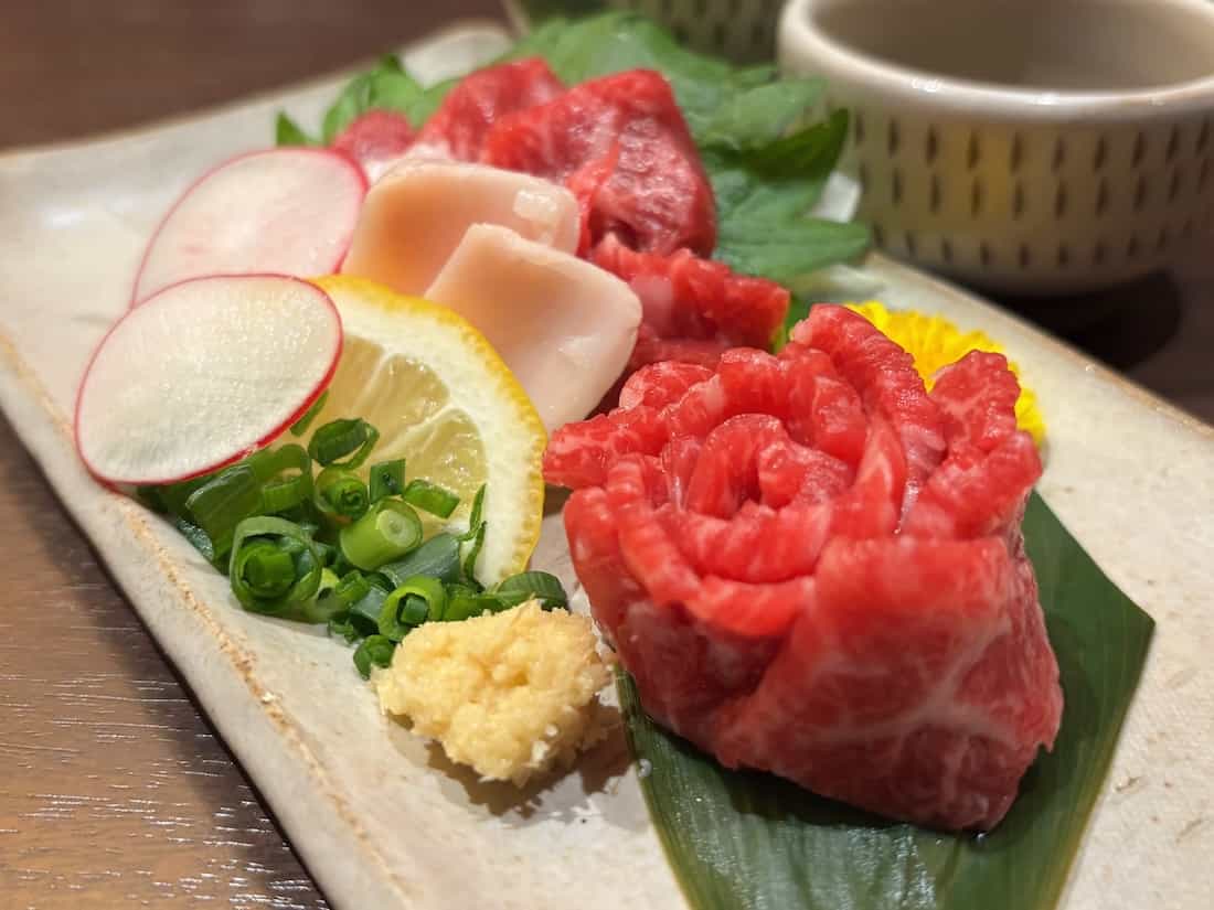 極上霜降り馬刺し