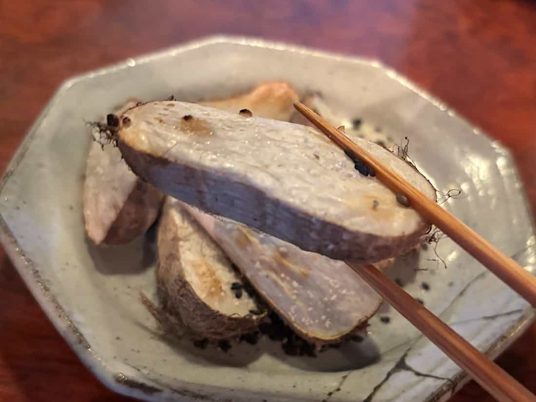 焼き里芋、甚五右衛門芋（じんごえもんいも）