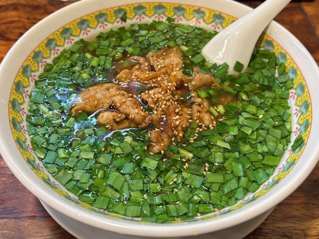 ニラ肉麺