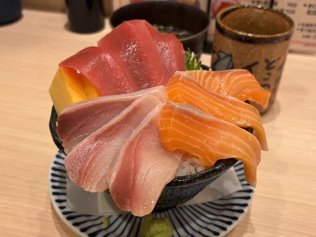 人気三昧丼