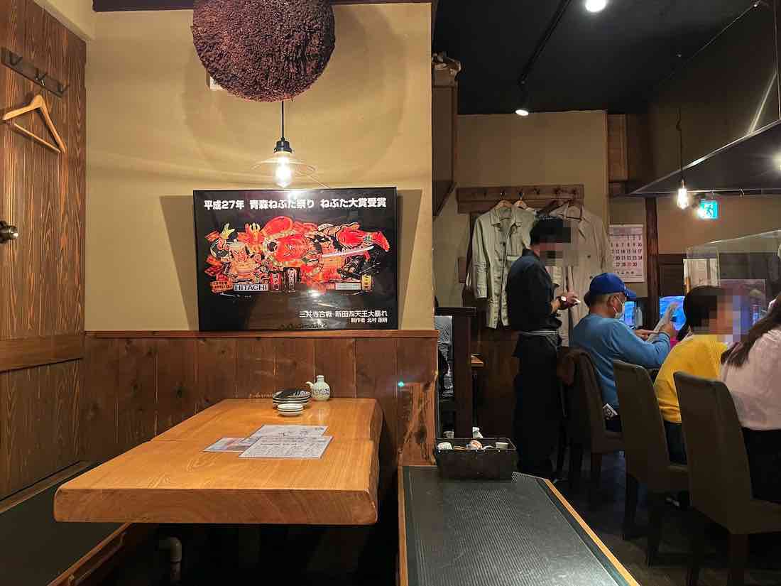 テーブル席