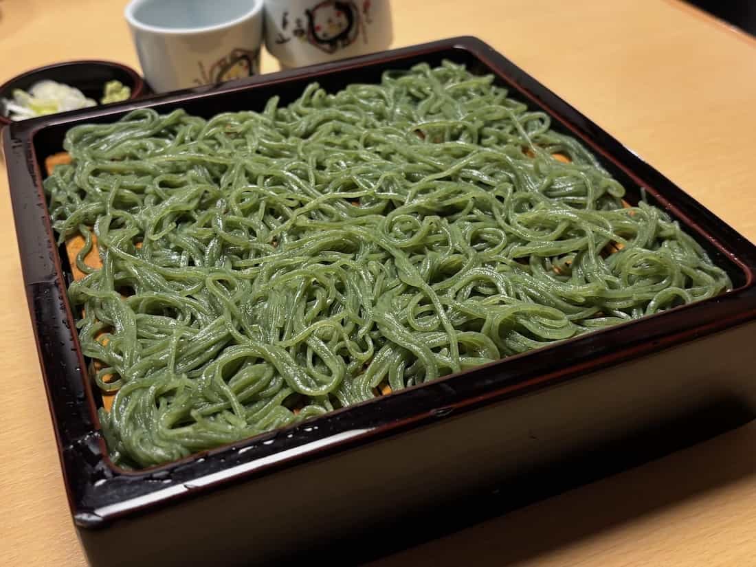 蓬（よもぎ）そば
