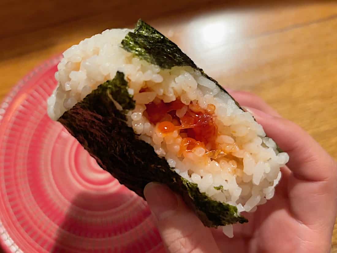 すじこおにぎりの中身