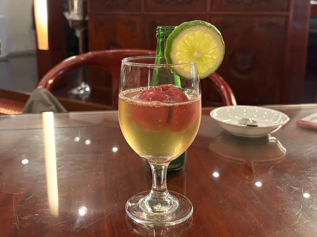 アップルソーダフロート（山桃）