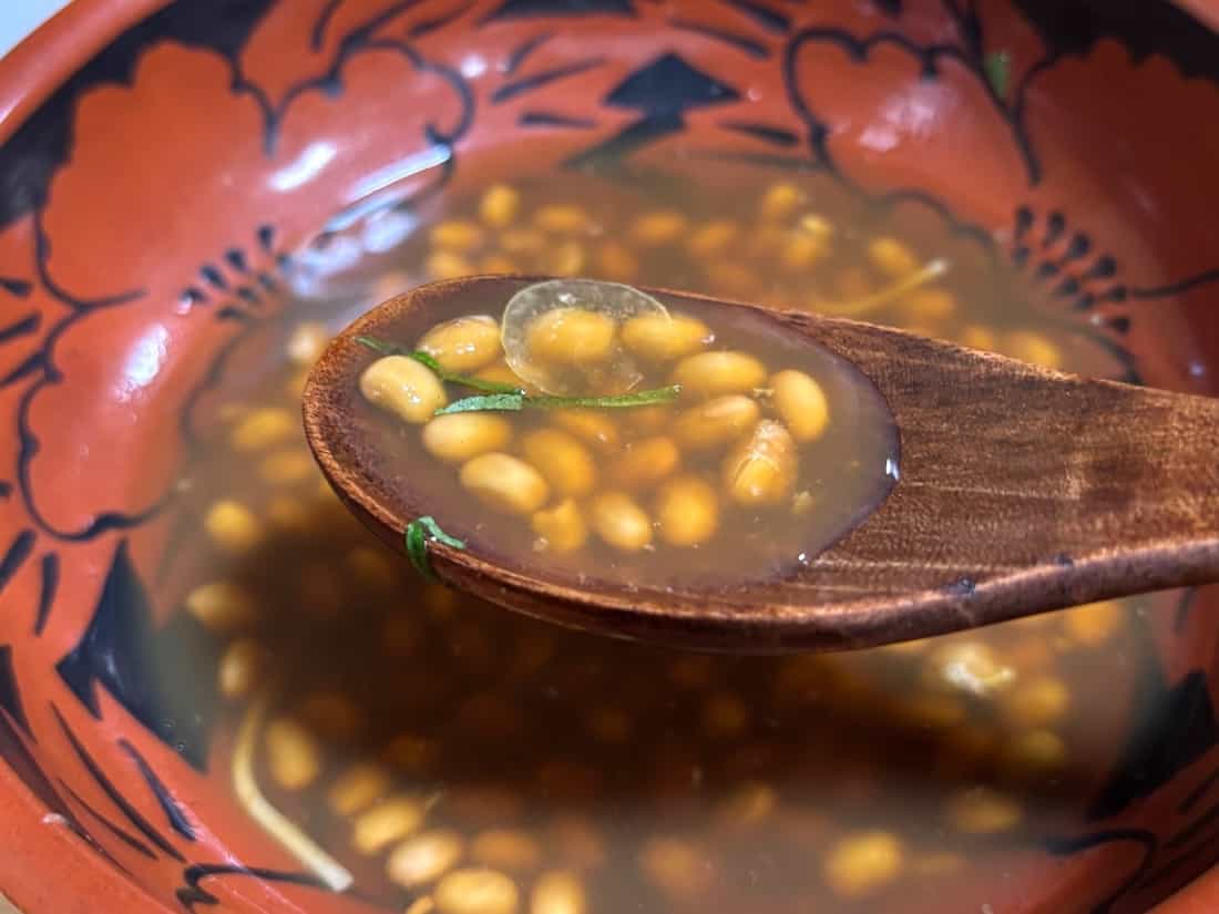 納豆そばのスプーン
