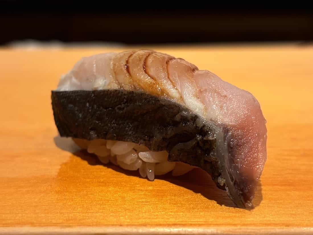 さごし（サワラの幼魚）握り