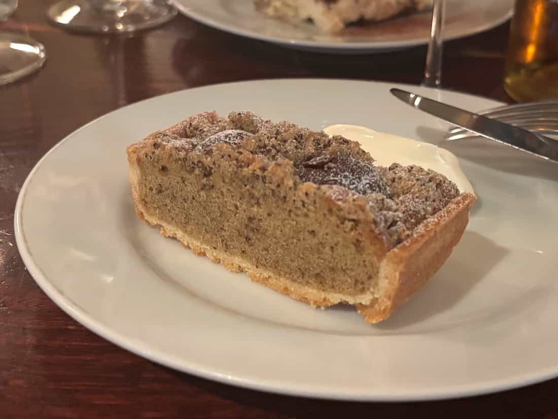 栗とコーヒーのタルト