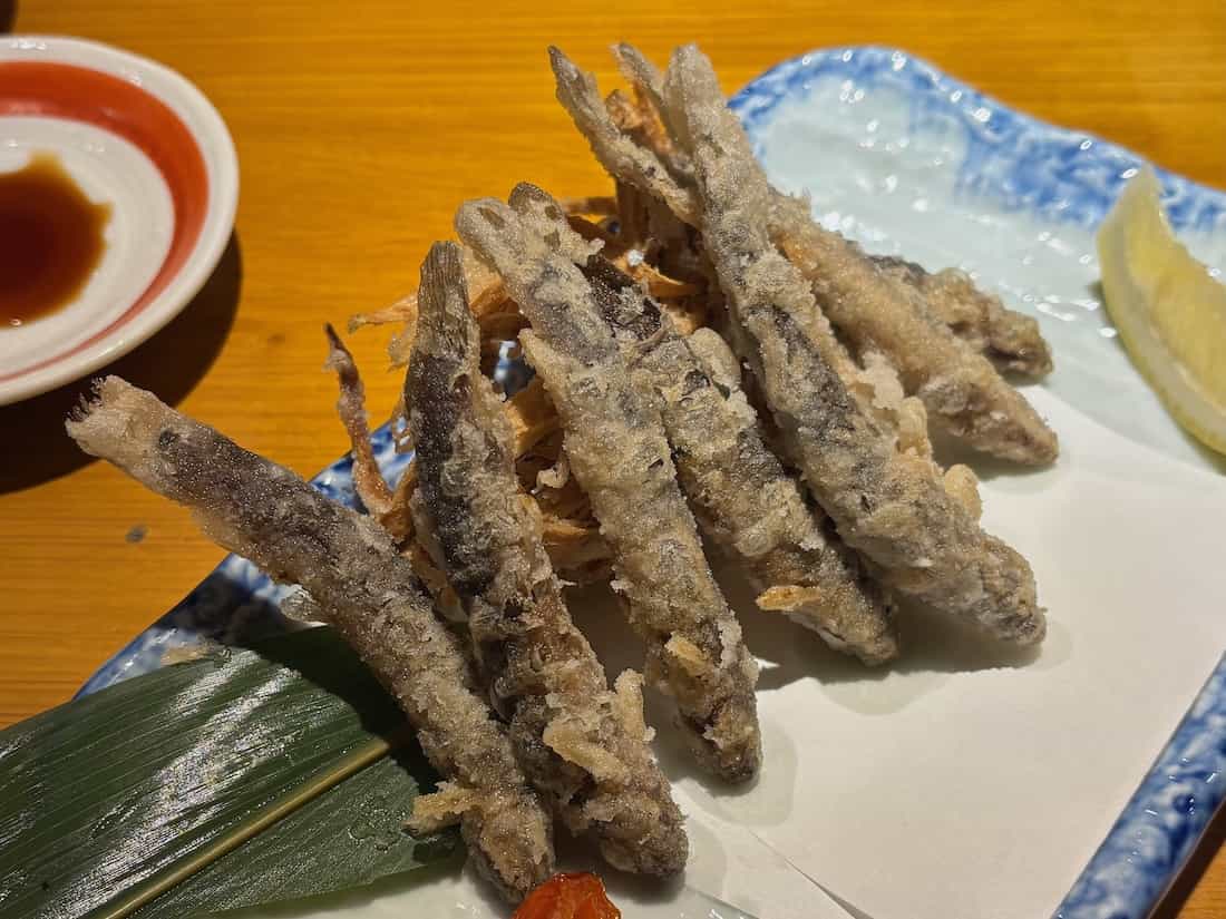 活どじょうの唐揚げ