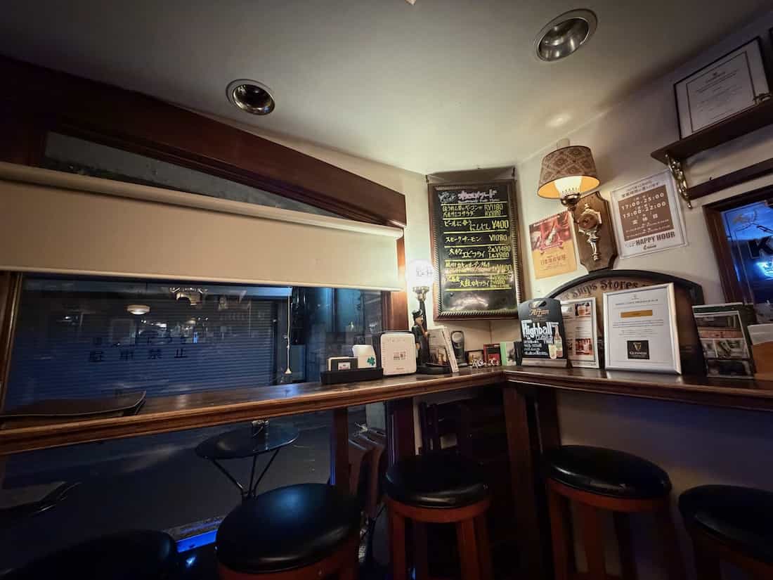 店内カウンター席