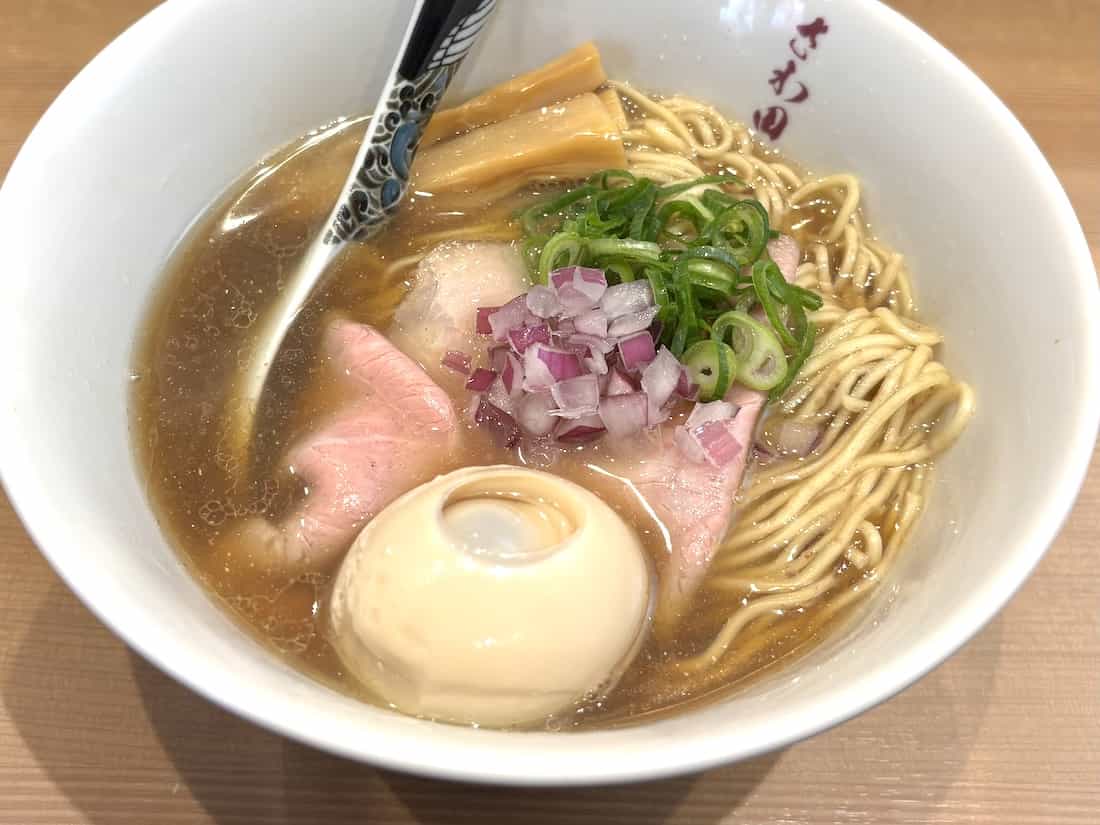 特製炭火焼鯵（あじ）煮干醤油そば