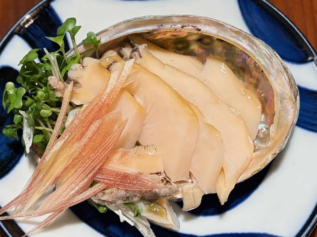 活エゾアワビ肝醤油刺し