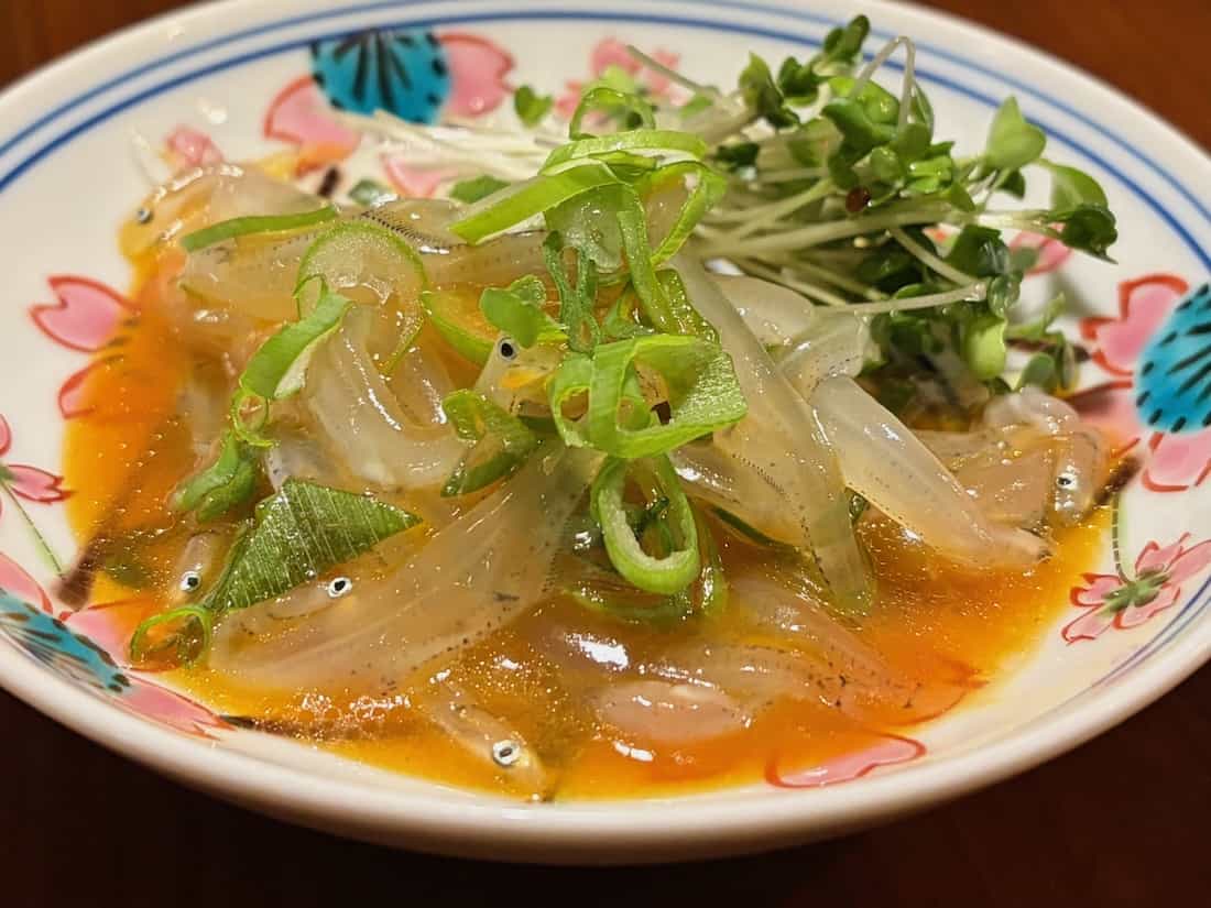 生シラウオ黄身醤油和え