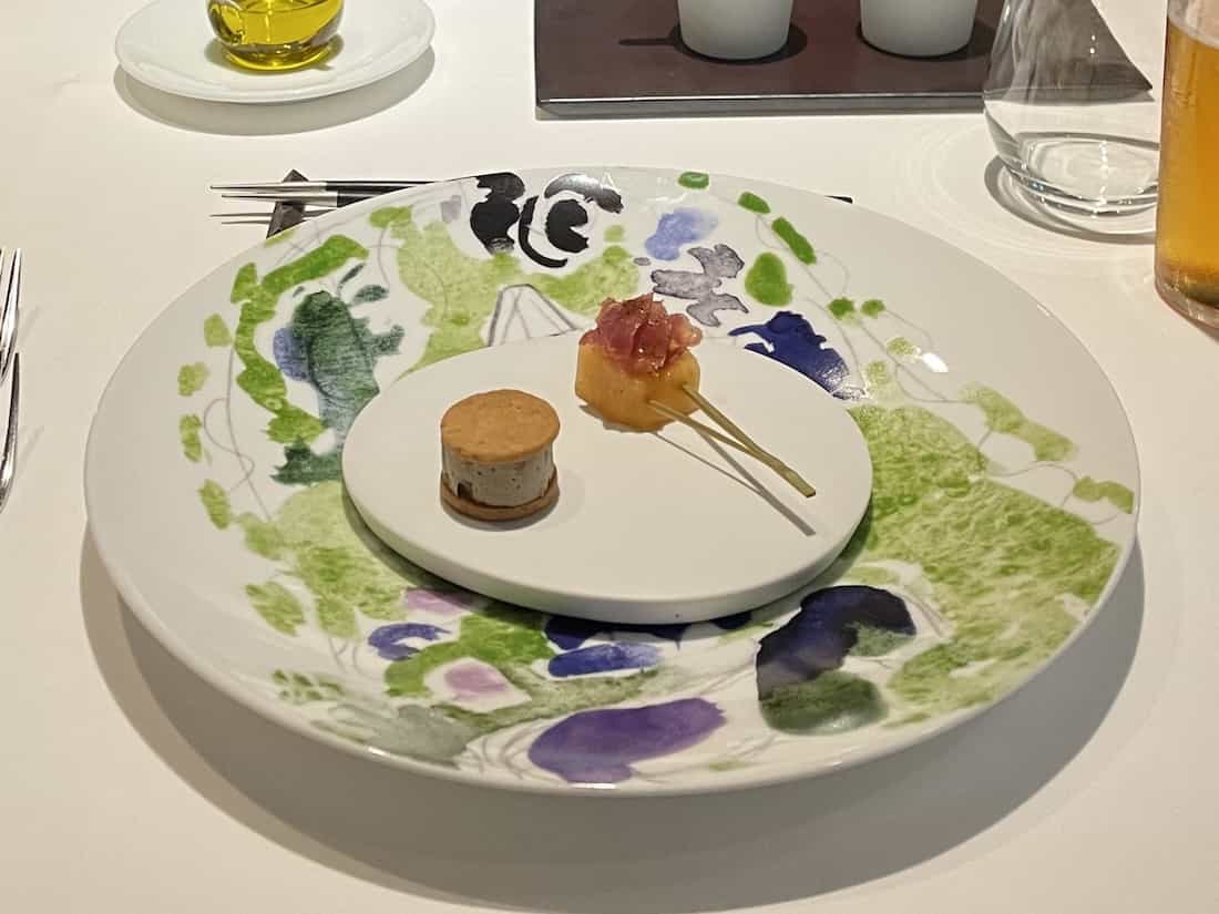 フランス産フォアグラとレーズンのサブレ