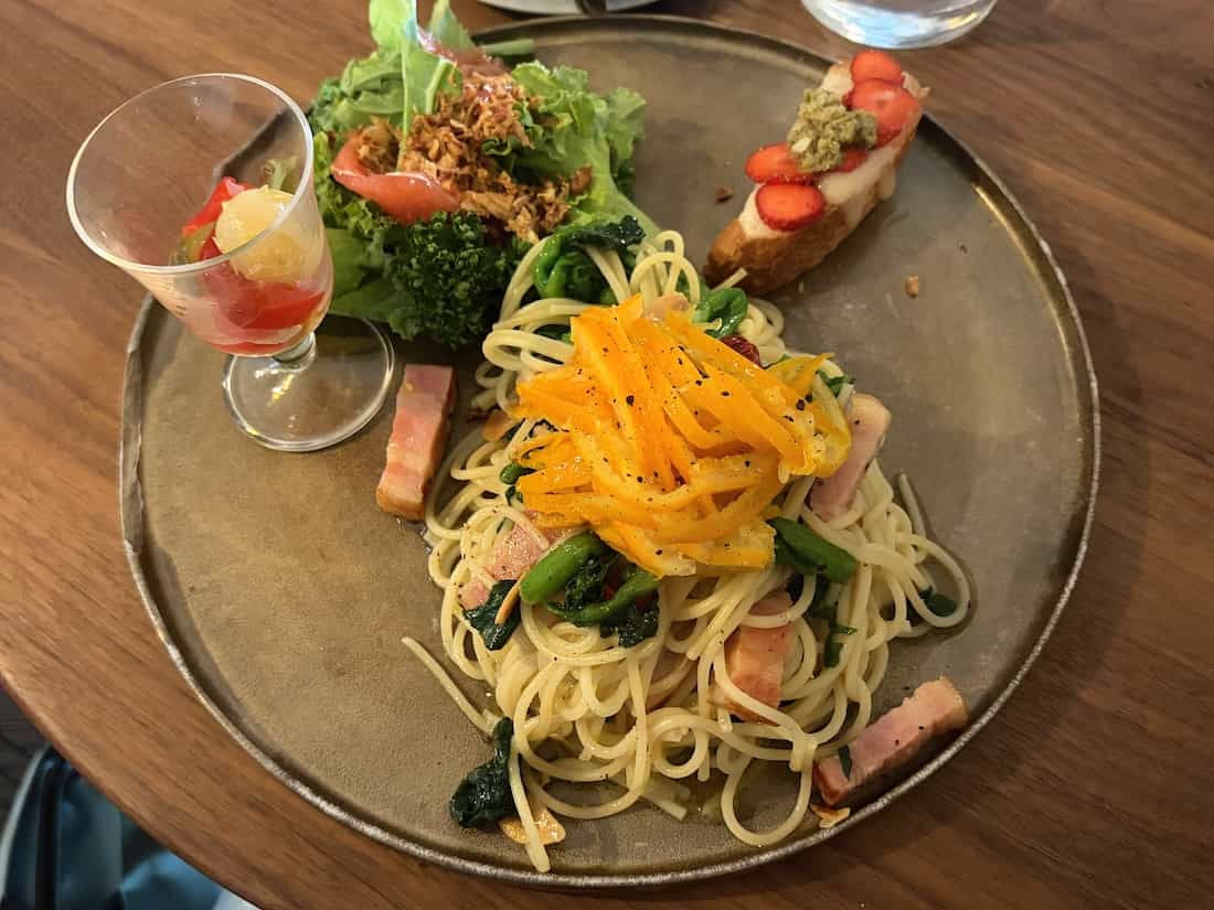 愛媛県産せとかピールと菜の花のアンチョビパスタ