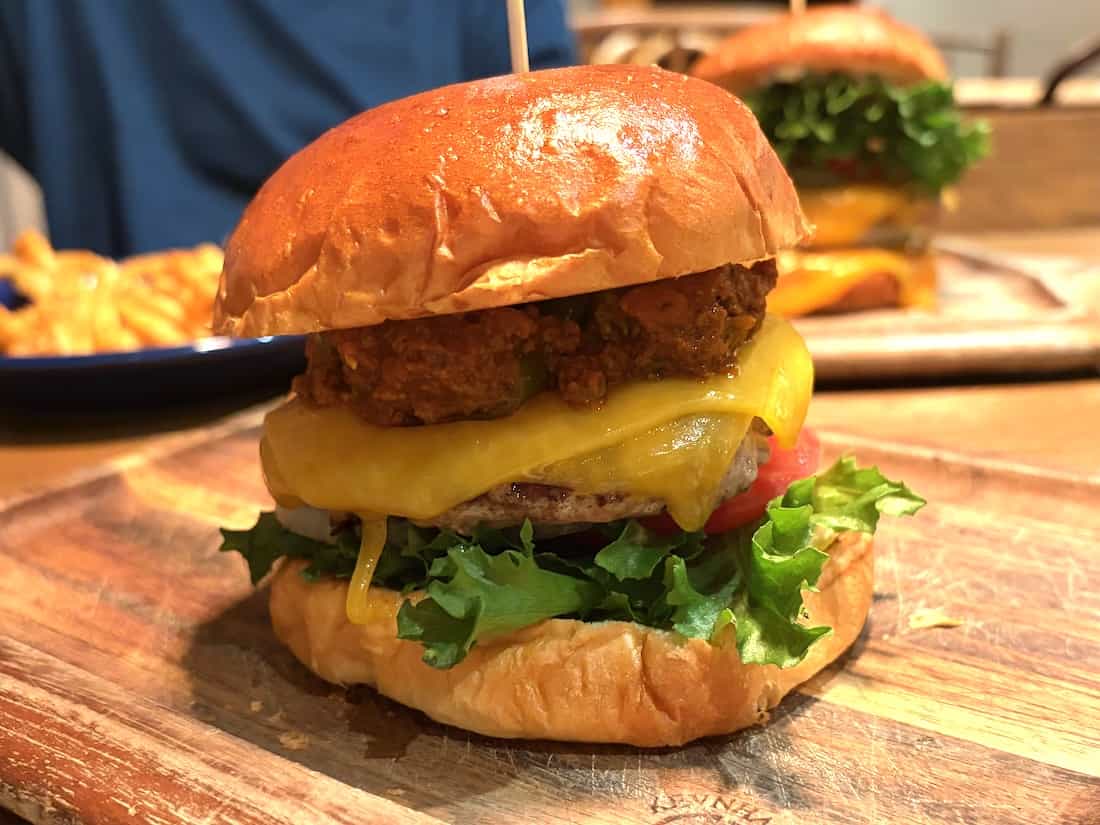 チリチーズバーガー