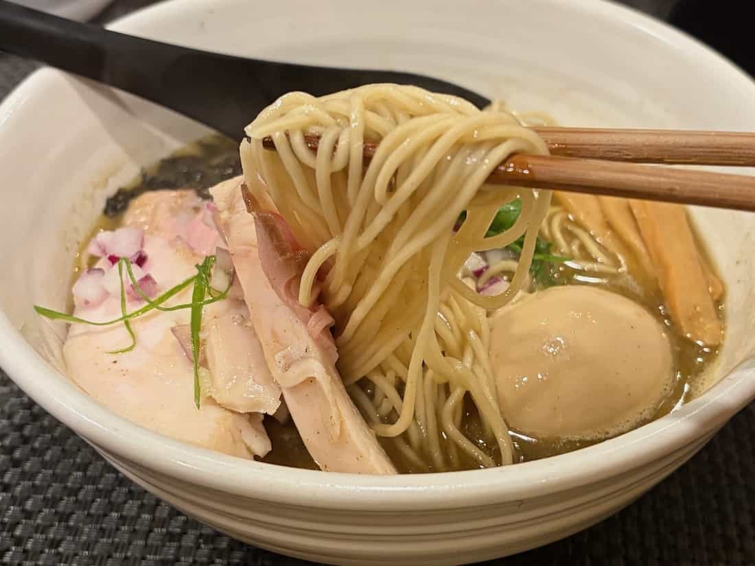 特製煮干しそばの麺