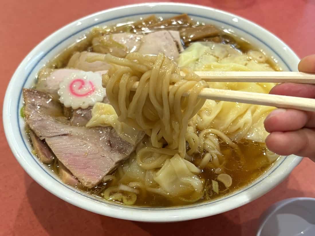 ワンタンチャーシューメンの麺