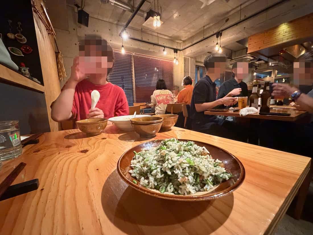 テーブル席エリア